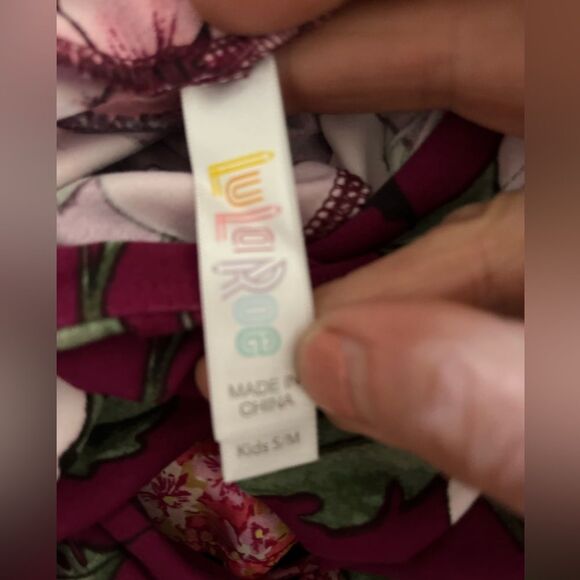 LulaRoe maroon with cream flower pattern leggings, MWOT, Beautiful, stretchy, 3T - Picture 5 of 5